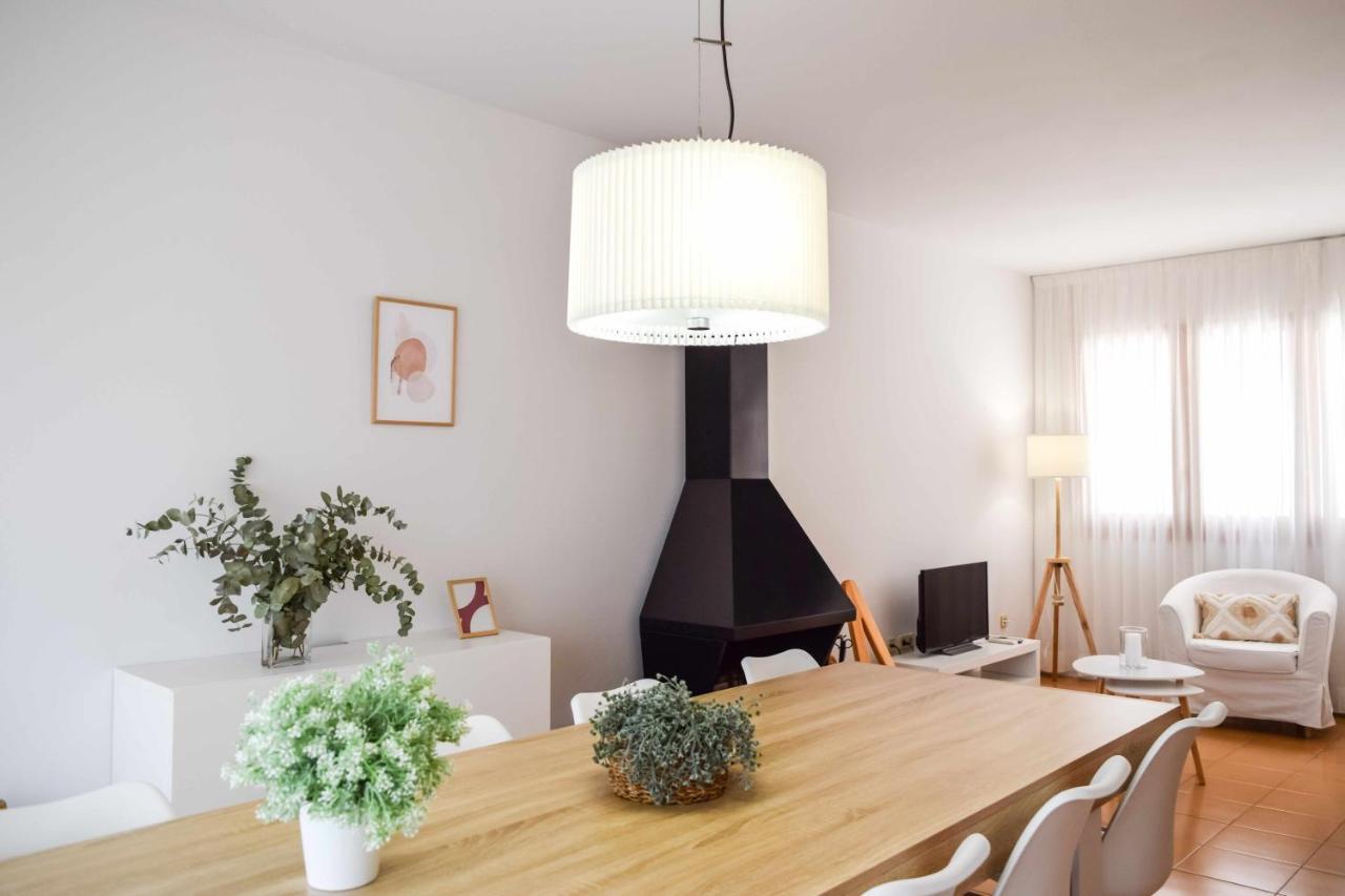 Can Falga Casa Con Jardin En El Corazon De 贝萨卢 外观 照片